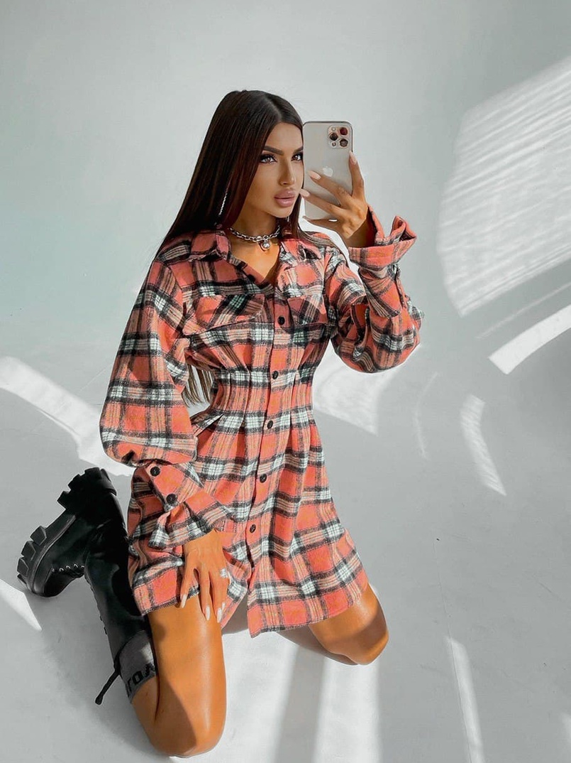 Кашемировое приталенное платье-рубашка в клетку Кашемировое приталенное платье-рубашка в клетку | PUSHKA SHOP