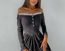 Трикотажное платье, декорированное кружевом Трикотажное платье, декорированное кружевом | PUSHKA SHOP