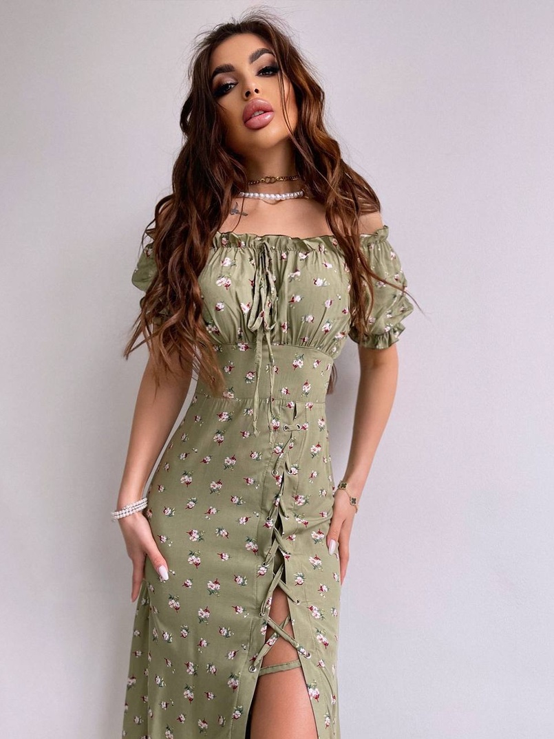 Квіткова сукня з воланами та шнуровкою на ніжці Квіткова сукня з воланами та шнуровкою на ніжці | PUSHKA SHOP