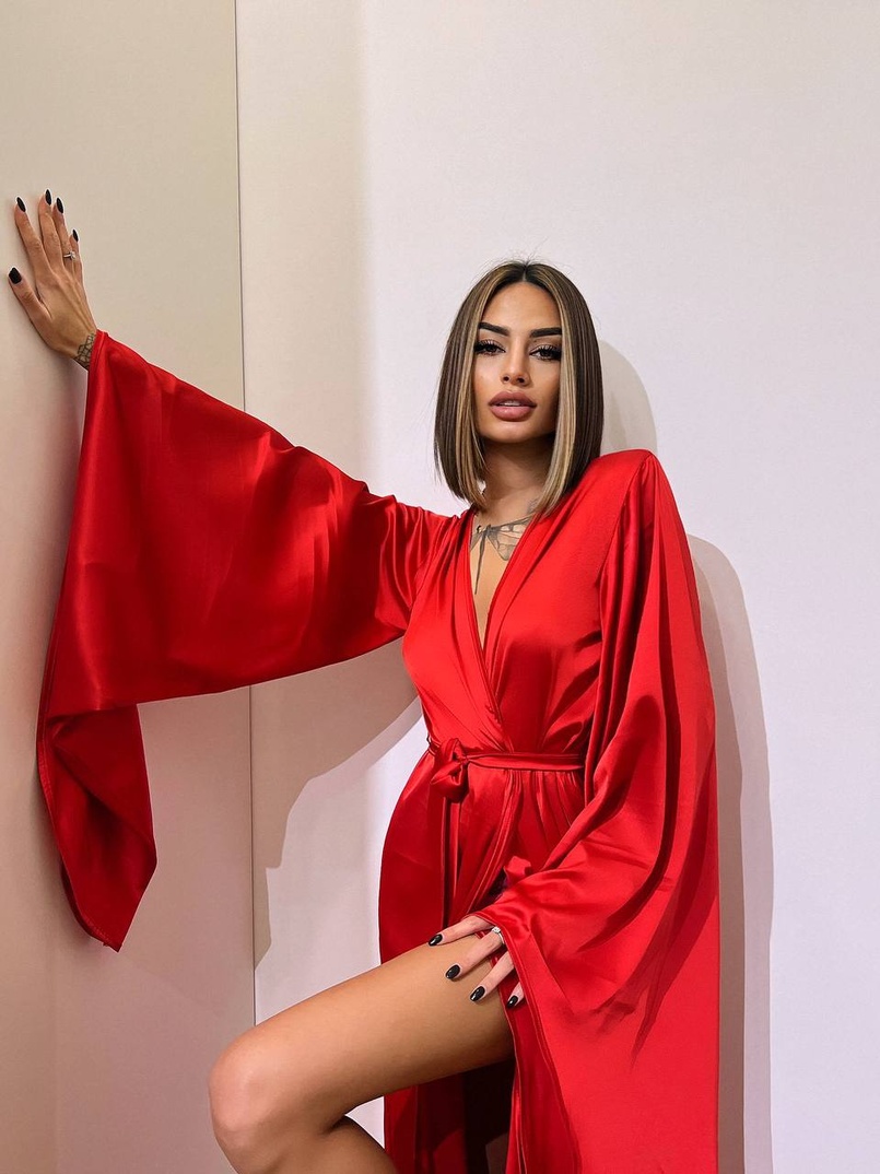 Шовковий халатик із розкльошеними рукавами | PUSHKA SHOP