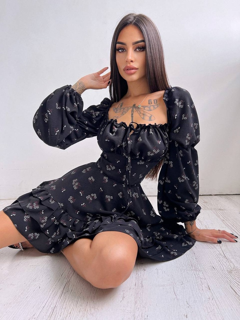 Квіткова сукня з воланами та шнуровкою по спинці Квіткова сукня з воланами та шнуровкою по спинці | PUSHKA SHOP