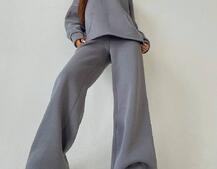 Тёплый костюм с расклешенными брюками Тёплый костюм с расклешенными брюками | PUSHKA SHOP