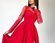 Платье макси с кружевным верхом и разрезом на юбке  | PUSHKA SHOP