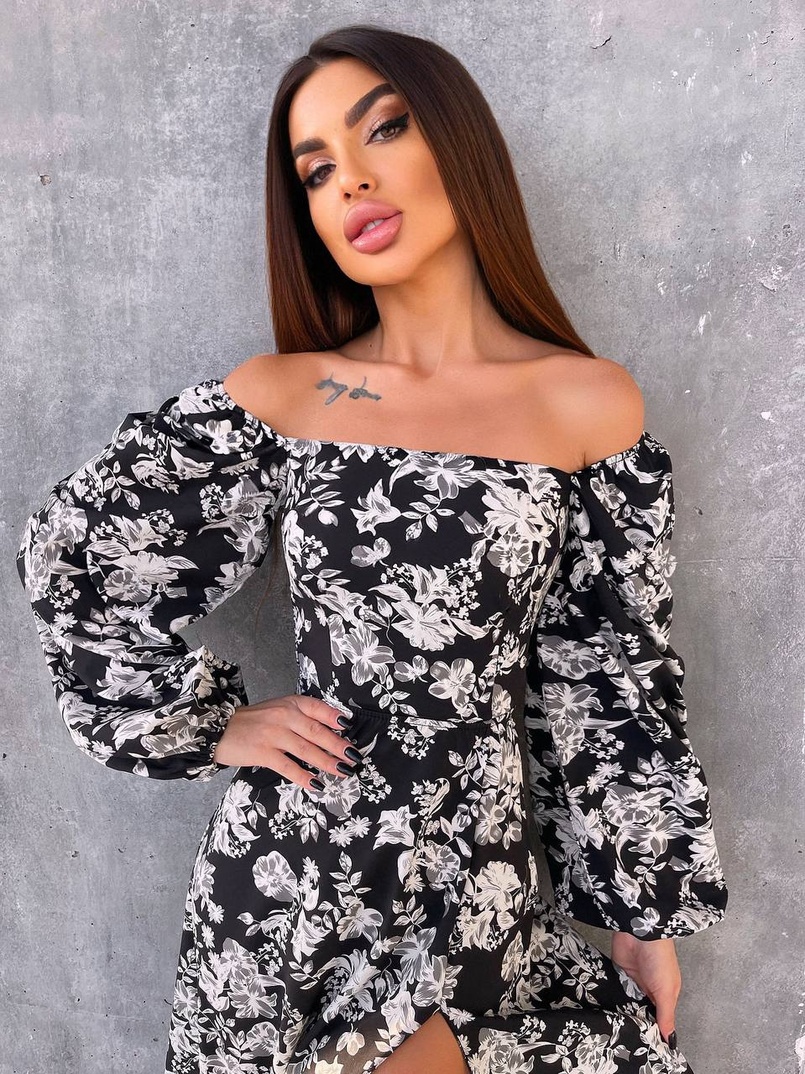 Улюблена сукня-міді зі шнурівкою на спинці та розрізом на ніжці | PUSHKA SHOP