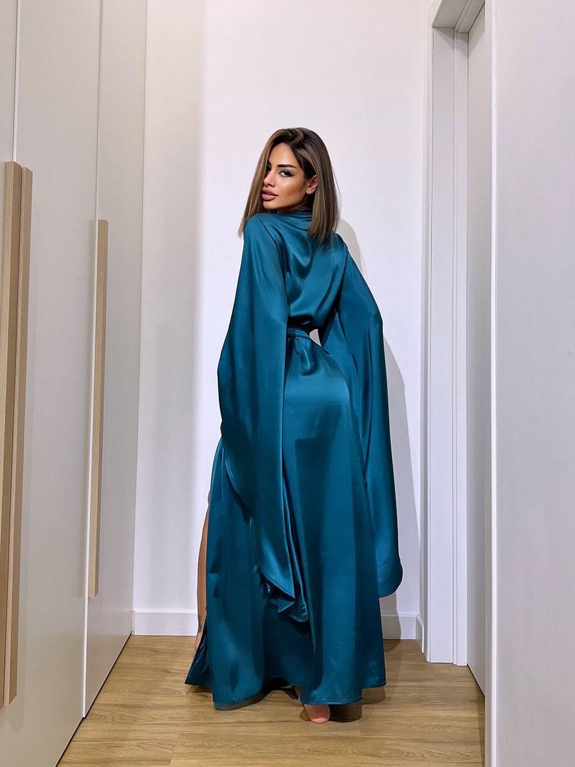 Шовковий халатик із розкльошеними рукавами | PUSHKA SHOP