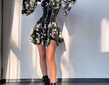 Сукня асиметричного крою з розкльошеними рукавами + корсет декорований стразами Ручна робота | PUSHKA SHOP