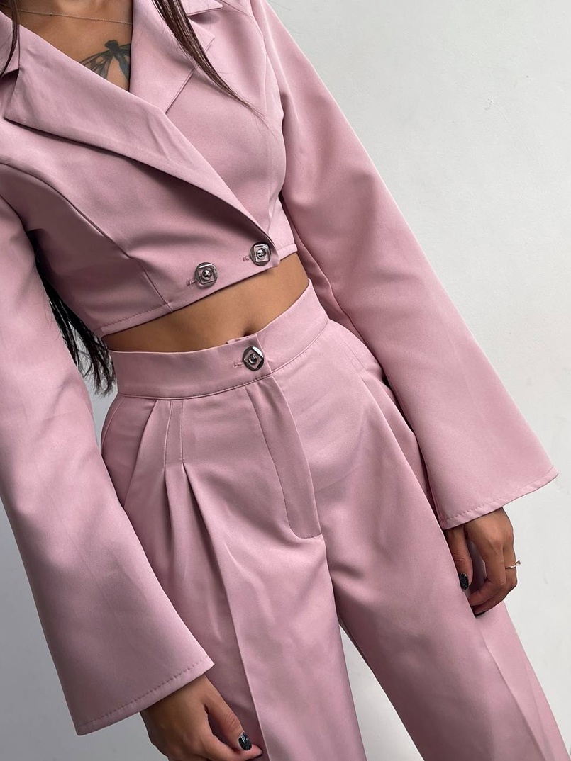 Брючный костюм с широкими штанами Брючный костюм с широкими штанами | PUSHKA SHOP