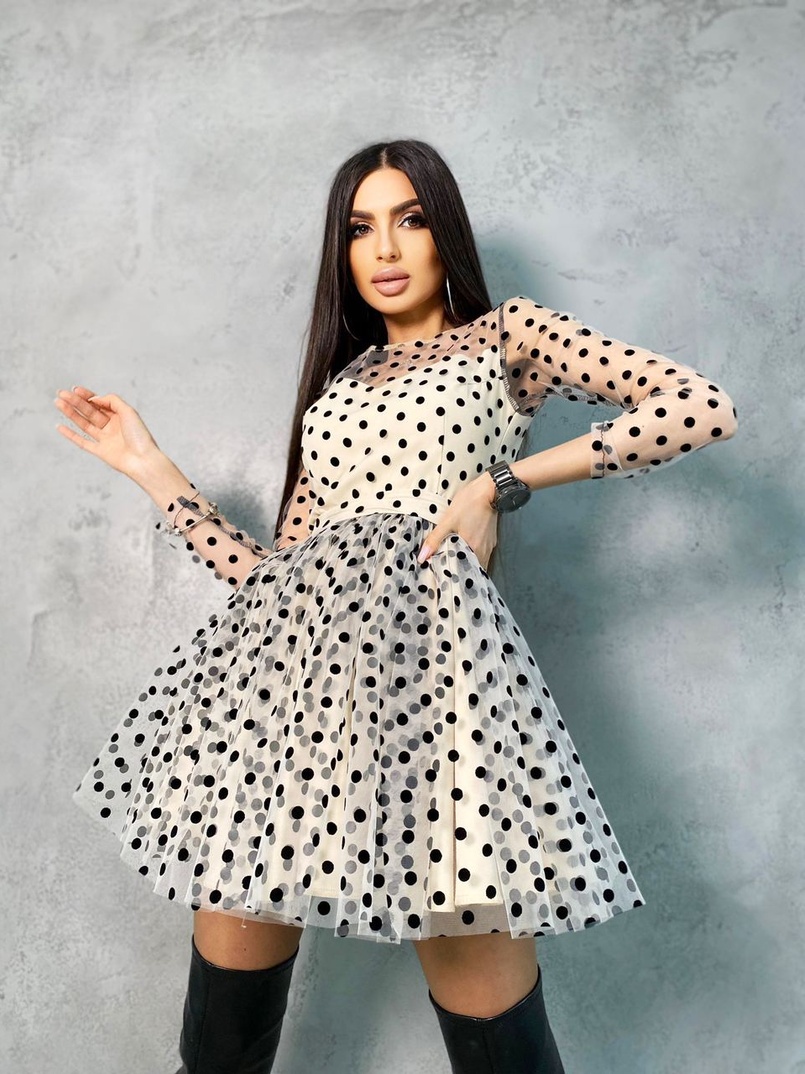 Платье мини в горох с пышной юбкой Платье мини в горох с пышной юбкой | PUSHKA SHOP