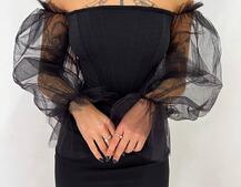 Сукня з корсетними елементами та об'ємними руквами з фатину Сукня з корсетними елементами та об'ємними руквами з фатину | PUSHKA SHOP