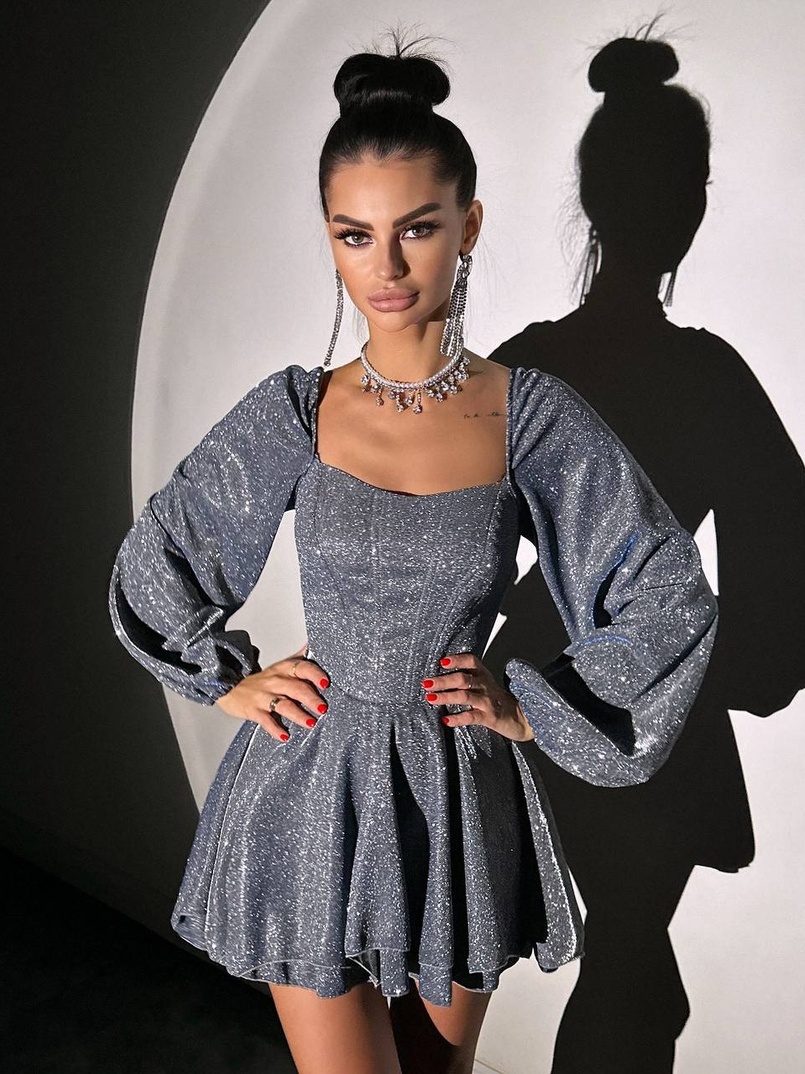 Сяюча корсетна сукня з пишною подвійною спідницею та об‘ємними рукавами Сяюча корсетна сукня з пишною подвійною спідницею та об‘ємними рукавами | PUSHKA SHOP