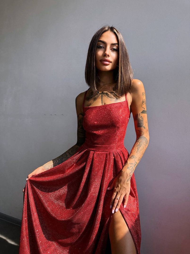 Сяюча сукня максі зі шнурівкою на спинці Сяюча сукня максі зі шнурівкою на спинці | PUSHKA SHOP